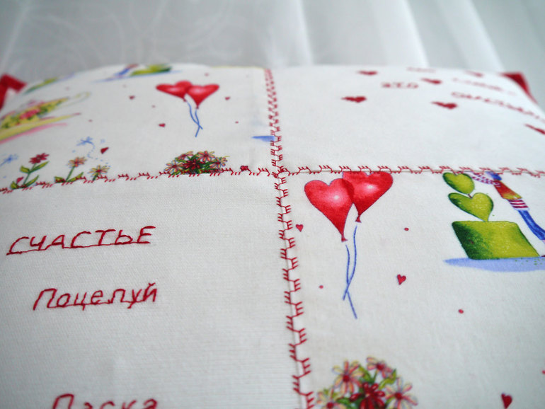 Подушка к Дню Святого Валентина.