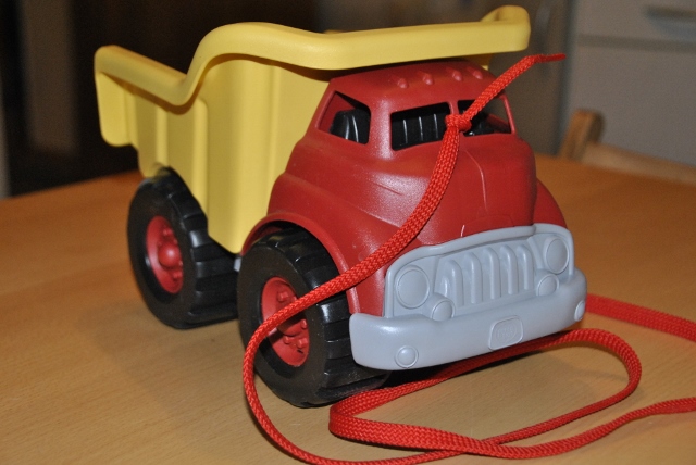 Green Toys. Игрушки из ЭКО-пластика для дачи, прогулок, песка, воды и для дома, конечно! :)