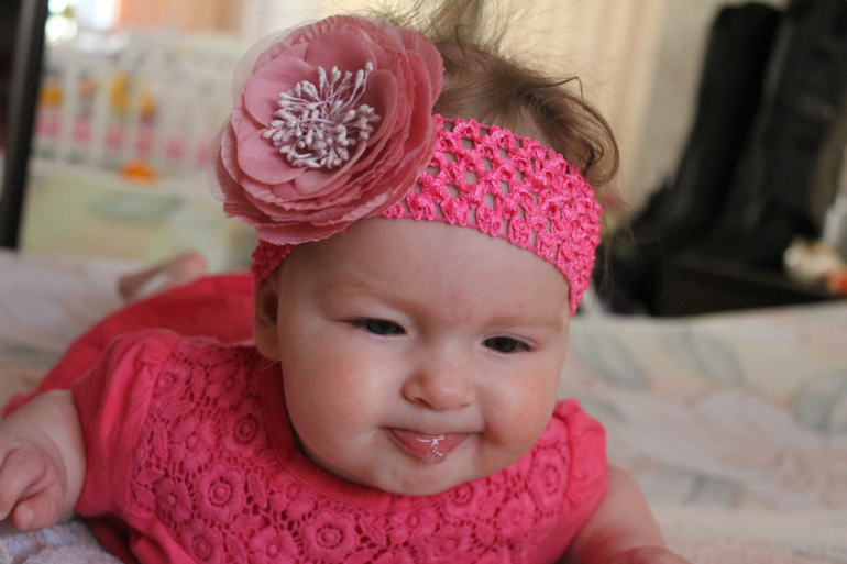 Ангелинке пять месяцев.