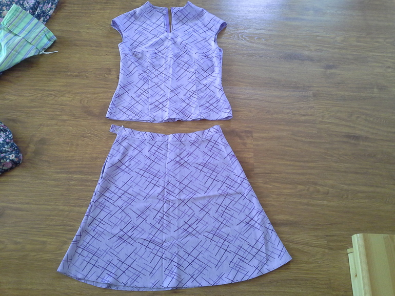 Отдам одежду для худеньких мам и дитей, г. Железодорожный