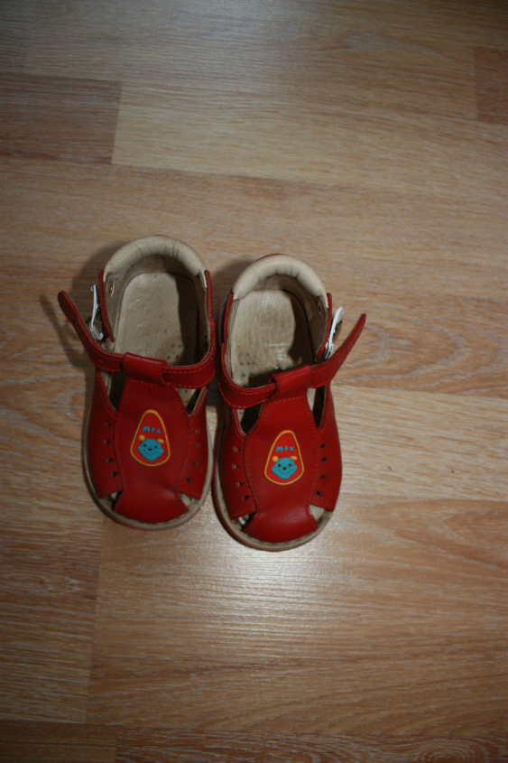 Обувь для девочки б/у от 19 до 21 размера, Crocs