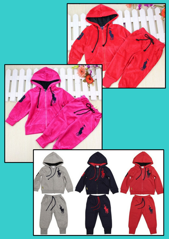 3 570 тг. Спортивный костюм для девочки