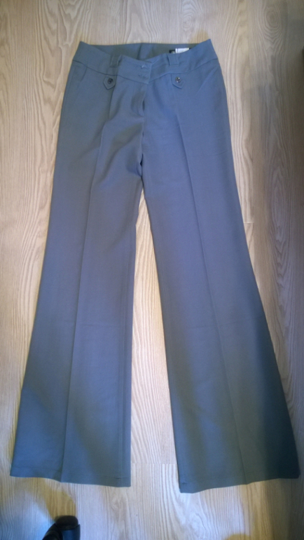 Костюмы, брюки, платья