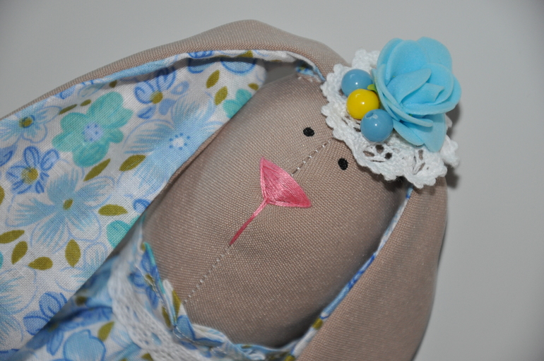 Зайки ищут свою хозяюшку!