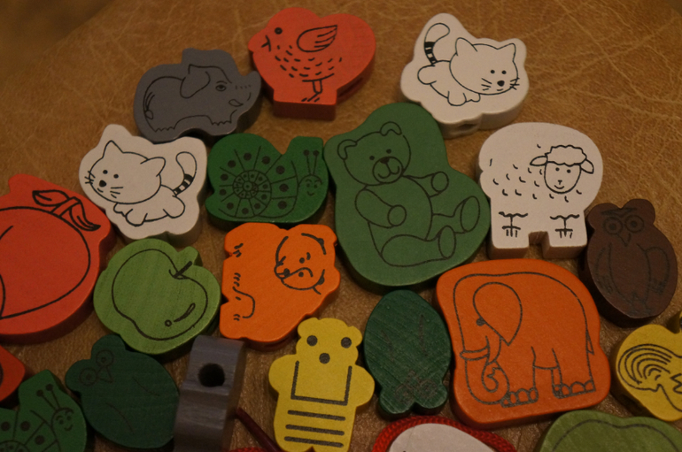 Шнуровки и кубики