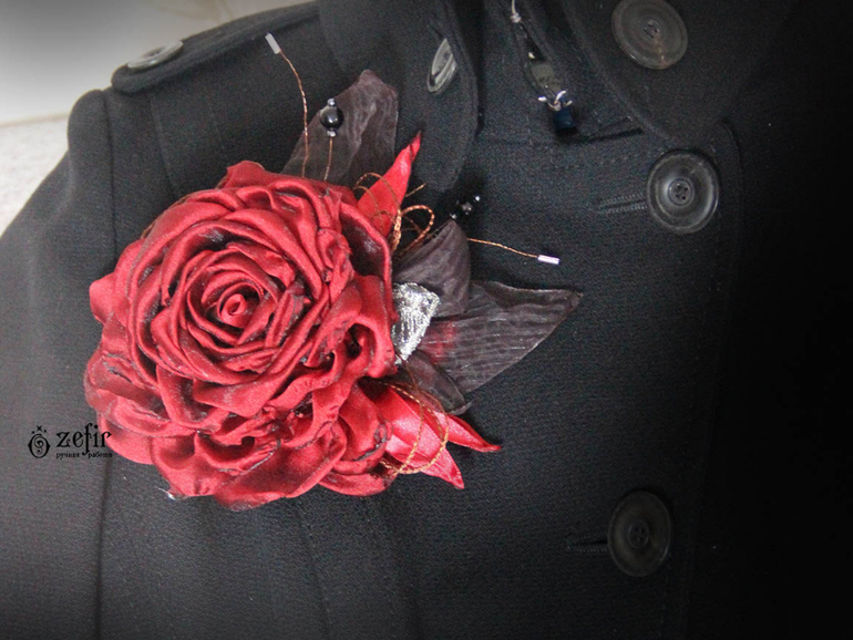 брошь "Роза"