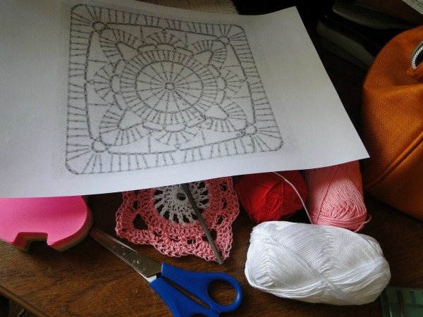 Мама без дела не сидит