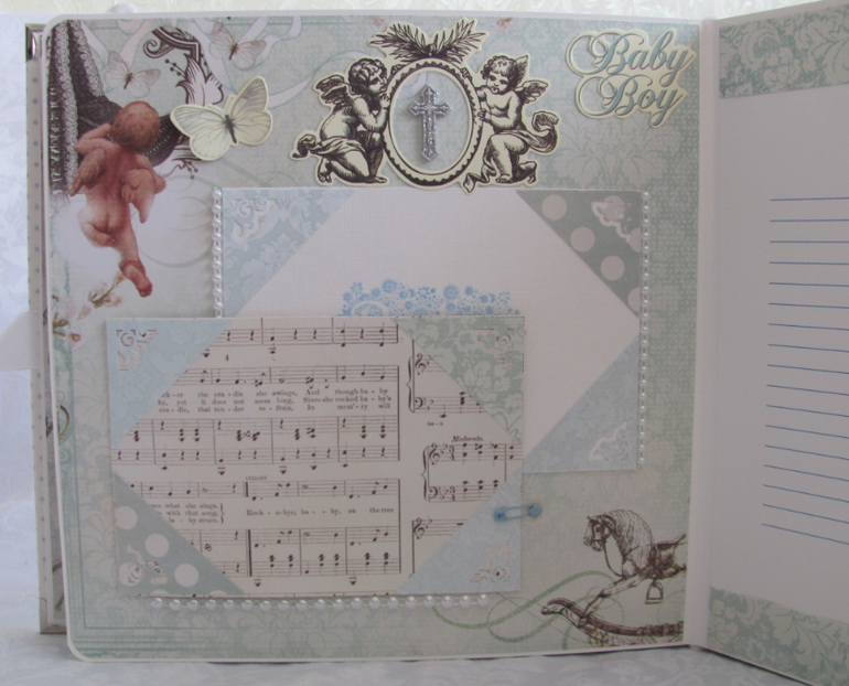 Книга - альбом для пожеланий.