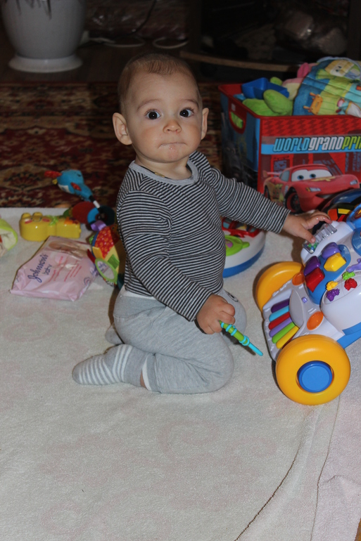 Нам 7 месяцев))