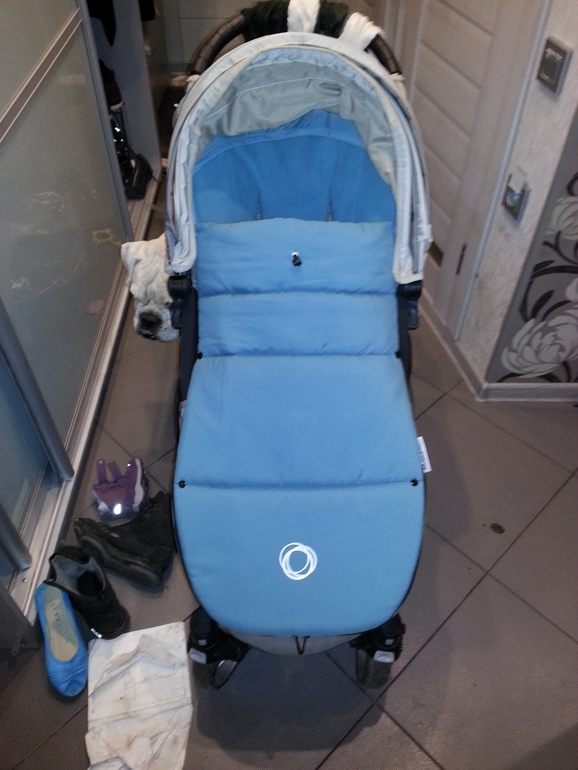 конверт  Bugaboo footmuff идеально встал на коляску baby jogger city mini(4 колесная)