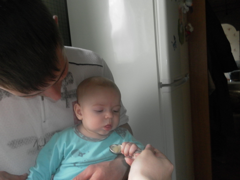 Наша первая еда.