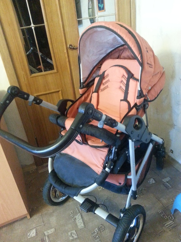 продам коляску Comarelo Q12 цена 5000р.