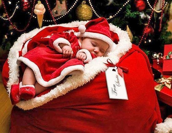 Девочки, с праздниками!