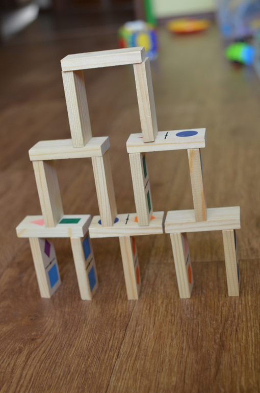 Домино "Геометрические фигуры"